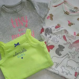 🏵4/$25🏵 Lot Carter's Newborn Onesies